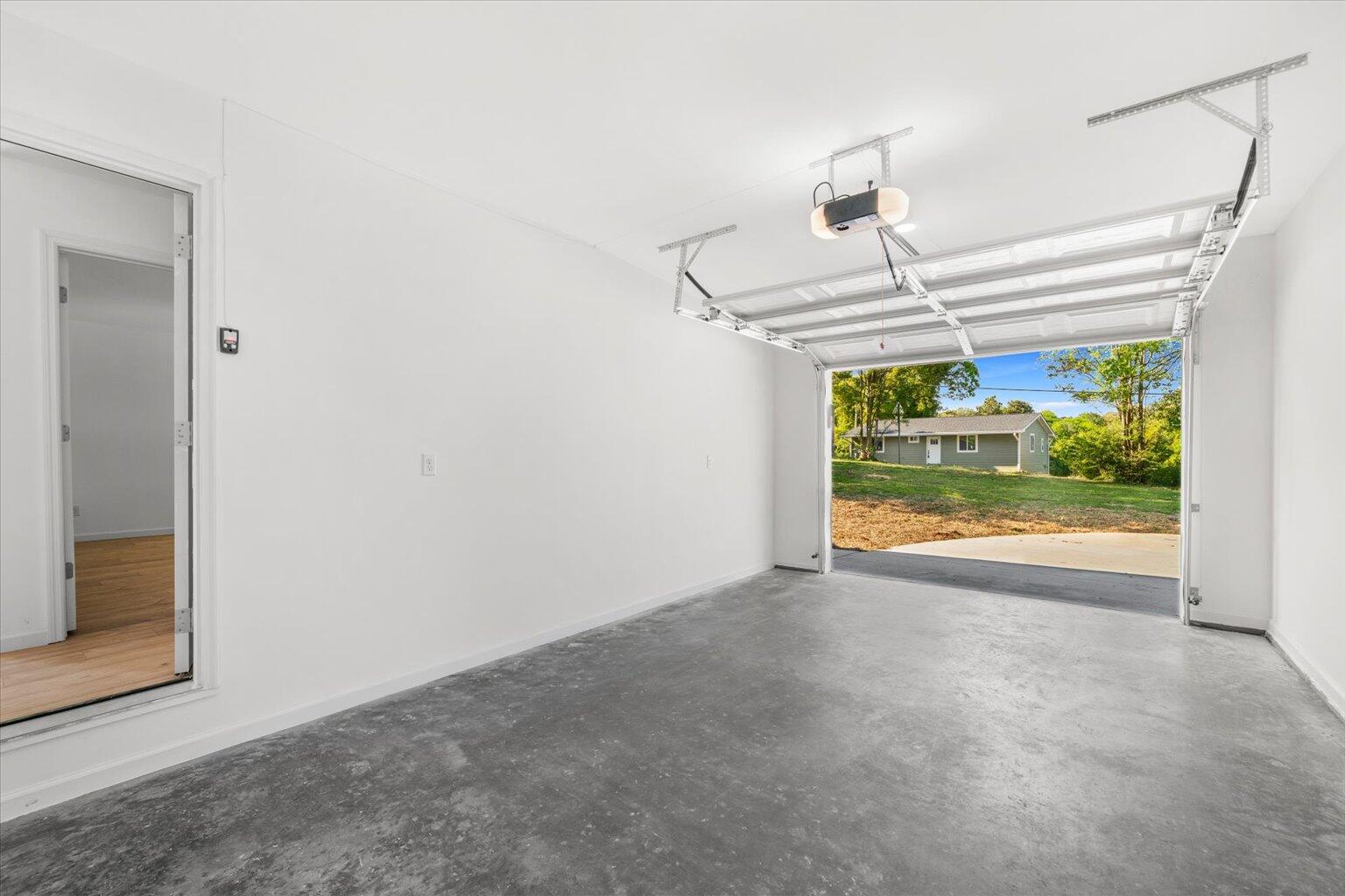 6 Catherine Street Rossville, GA 30741 - Photo 5 of 48 37-DSC06880