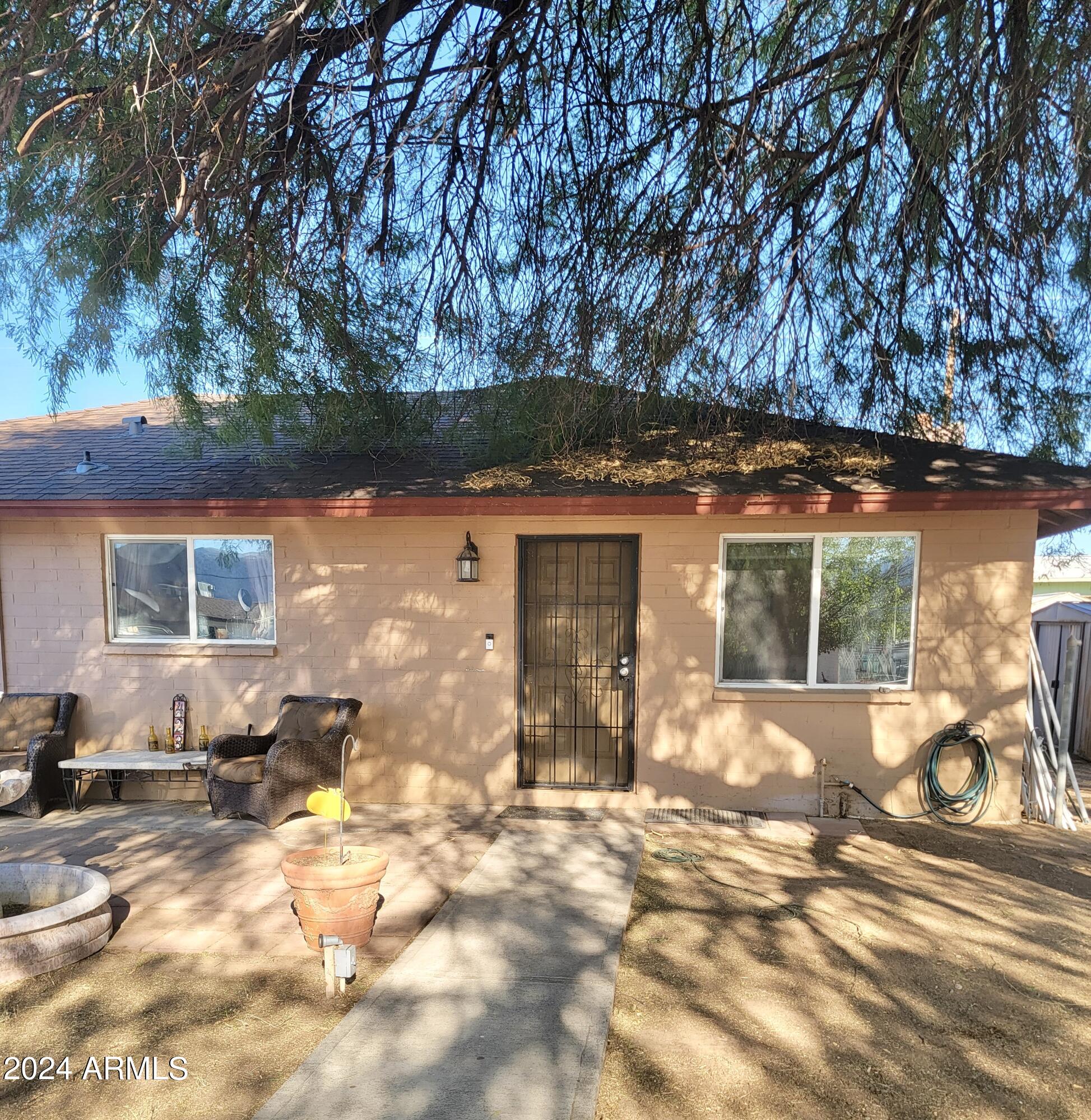 428 Ivanhoe Road Kearny, AZ 85137 - Photo 1 of 24 front of house v2