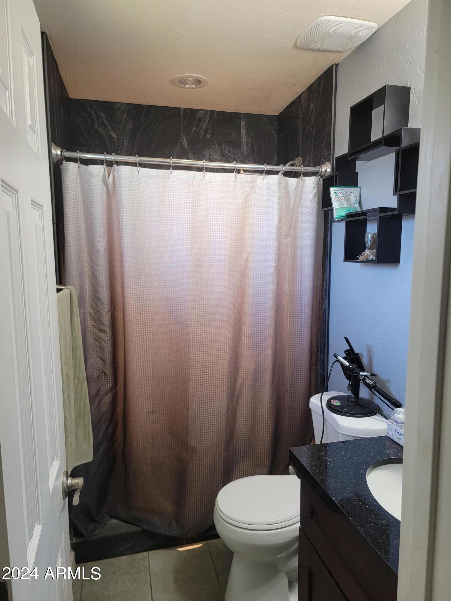 428 Ivanhoe Road Kearny, AZ 85137 - Photo 14 of 24 bathroom 1