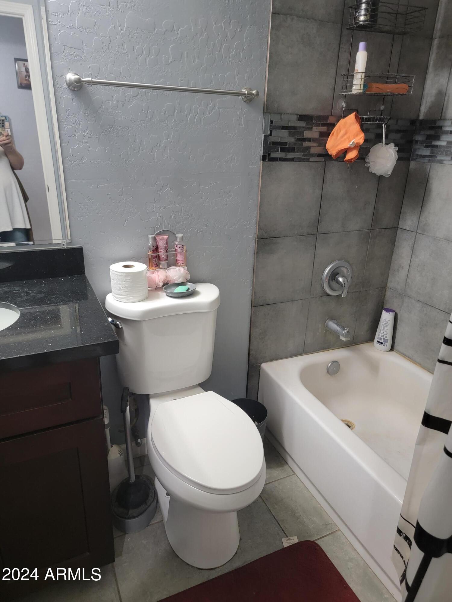428 Ivanhoe Road Kearny, AZ 85137 - Photo 18 of 24 bathroom 2