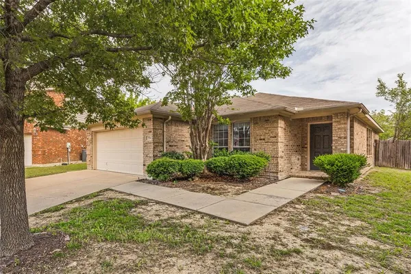 $2,050 | 556 Winbridge Lane, Fort Worth, TX 76052