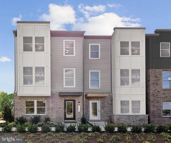 2111 Acadia Road Herndon, VA 20170 - Photo 1 of 25 Similar front view