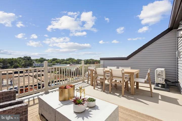 2111 Acadia Road Herndon, VA 20170 - Photo 25 of 25 Balcony on Fourth Level