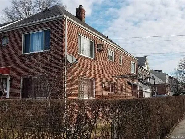 $2,650 | 84-19 150th Street, Unit 2 | Briarwood
