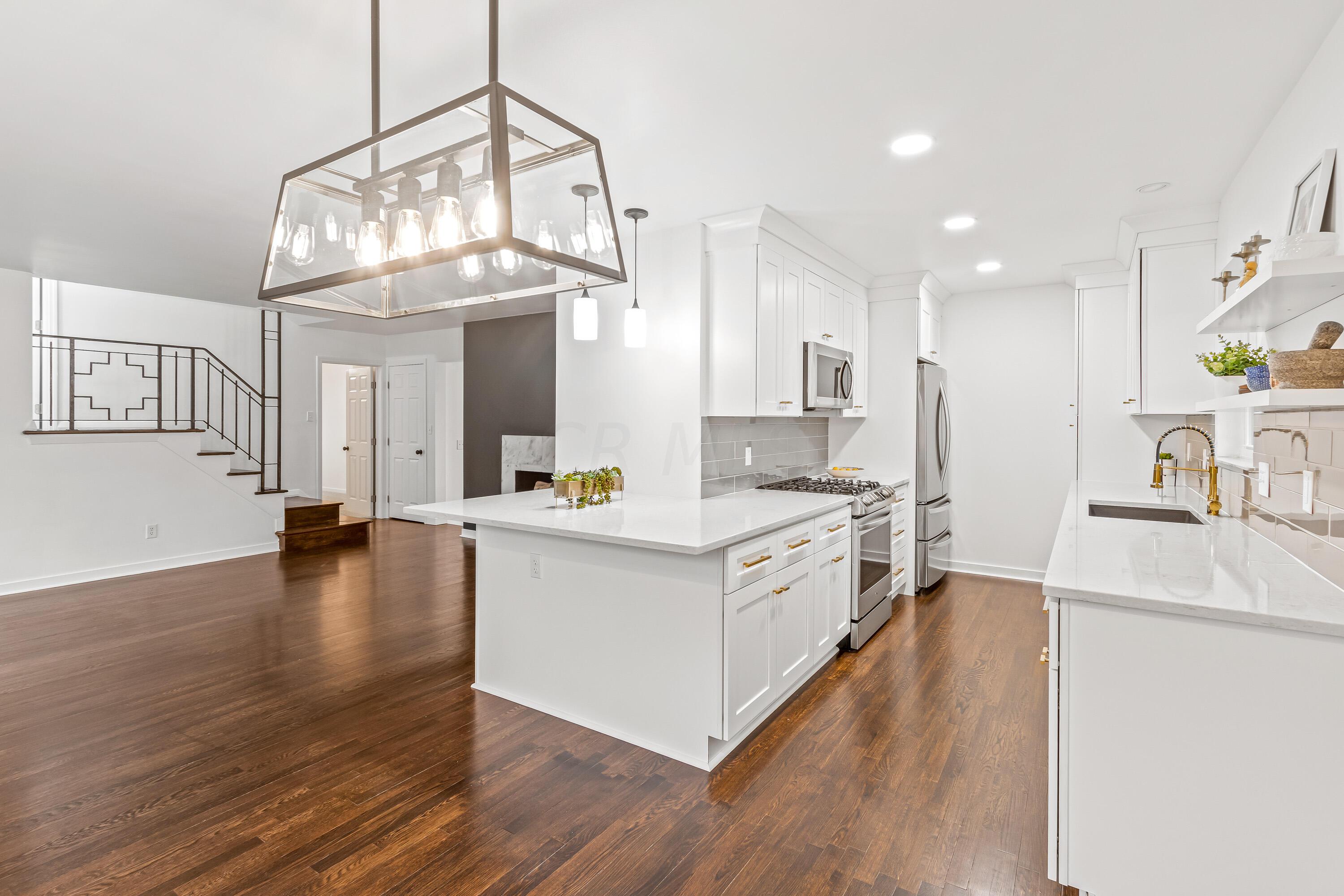 68 North Harding Road Columbus, OH 43209 - Photo 6 of 25 68 North Harding Road-11.jpg-FULL