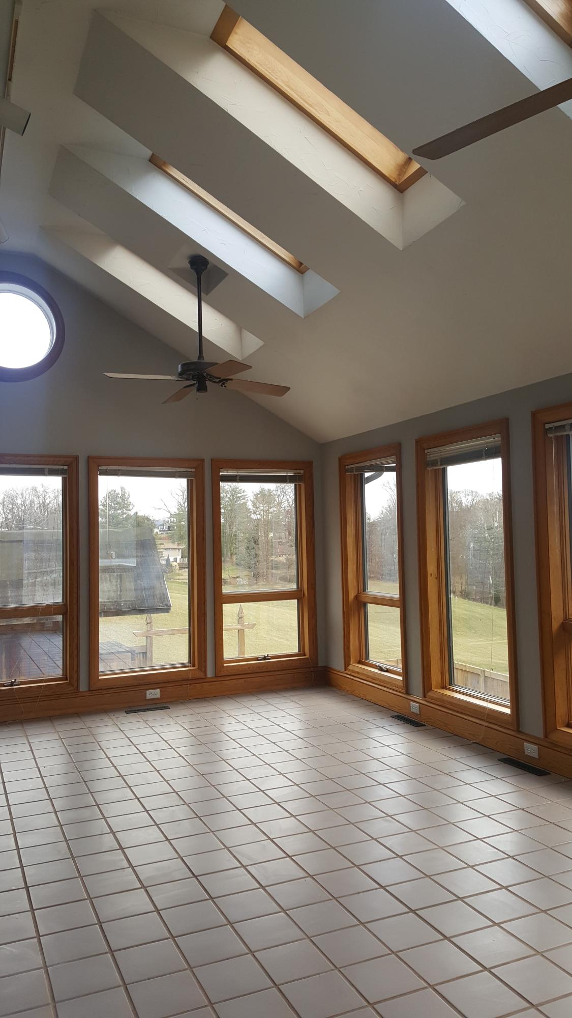 5568 Roselawn Road Roanoke, VA 24018 - Photo 14 of 28 20170129_122039