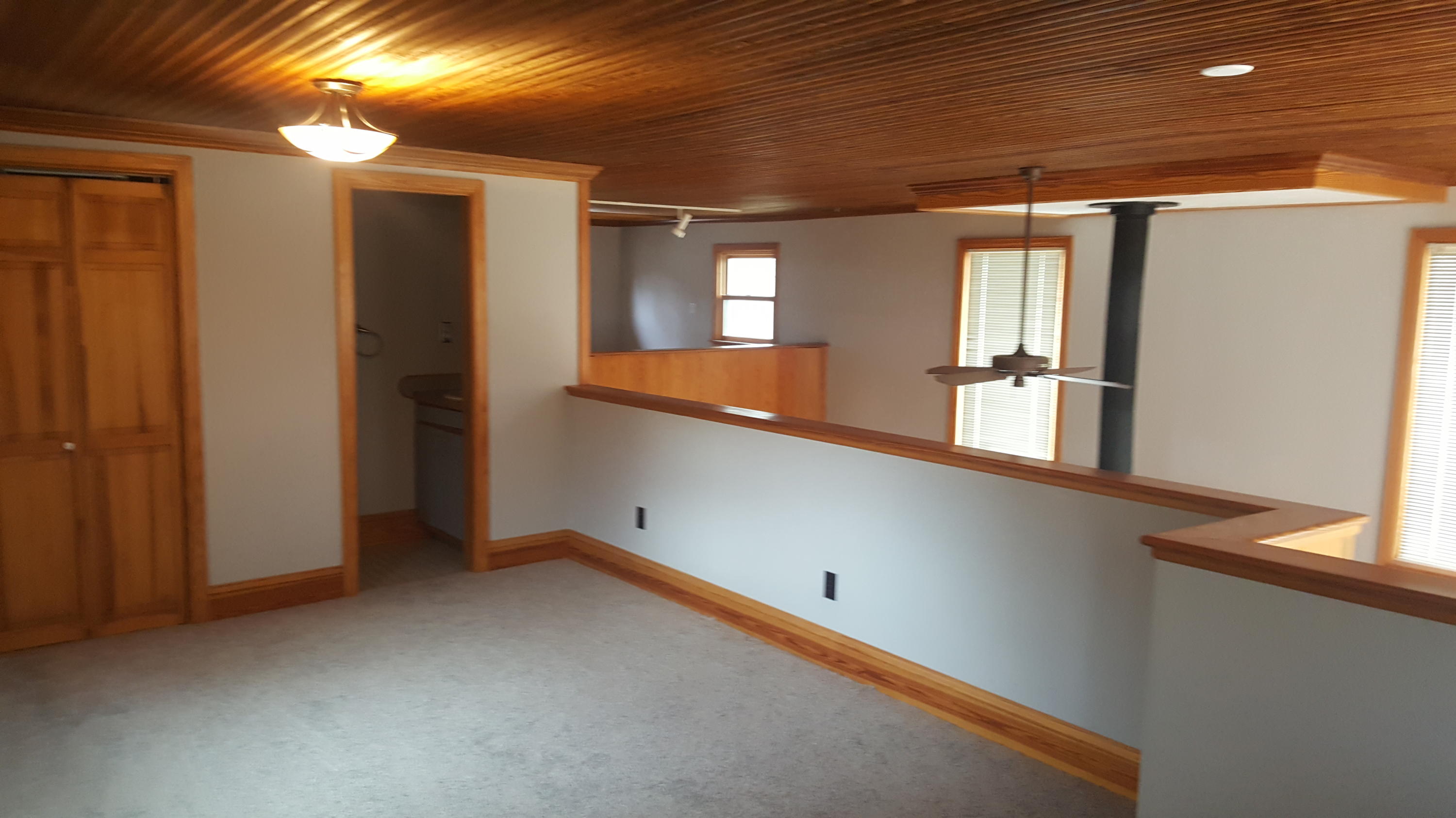 5568 Roselawn Road Roanoke, VA 24018 - Photo 17 of 28 20170129_122131
