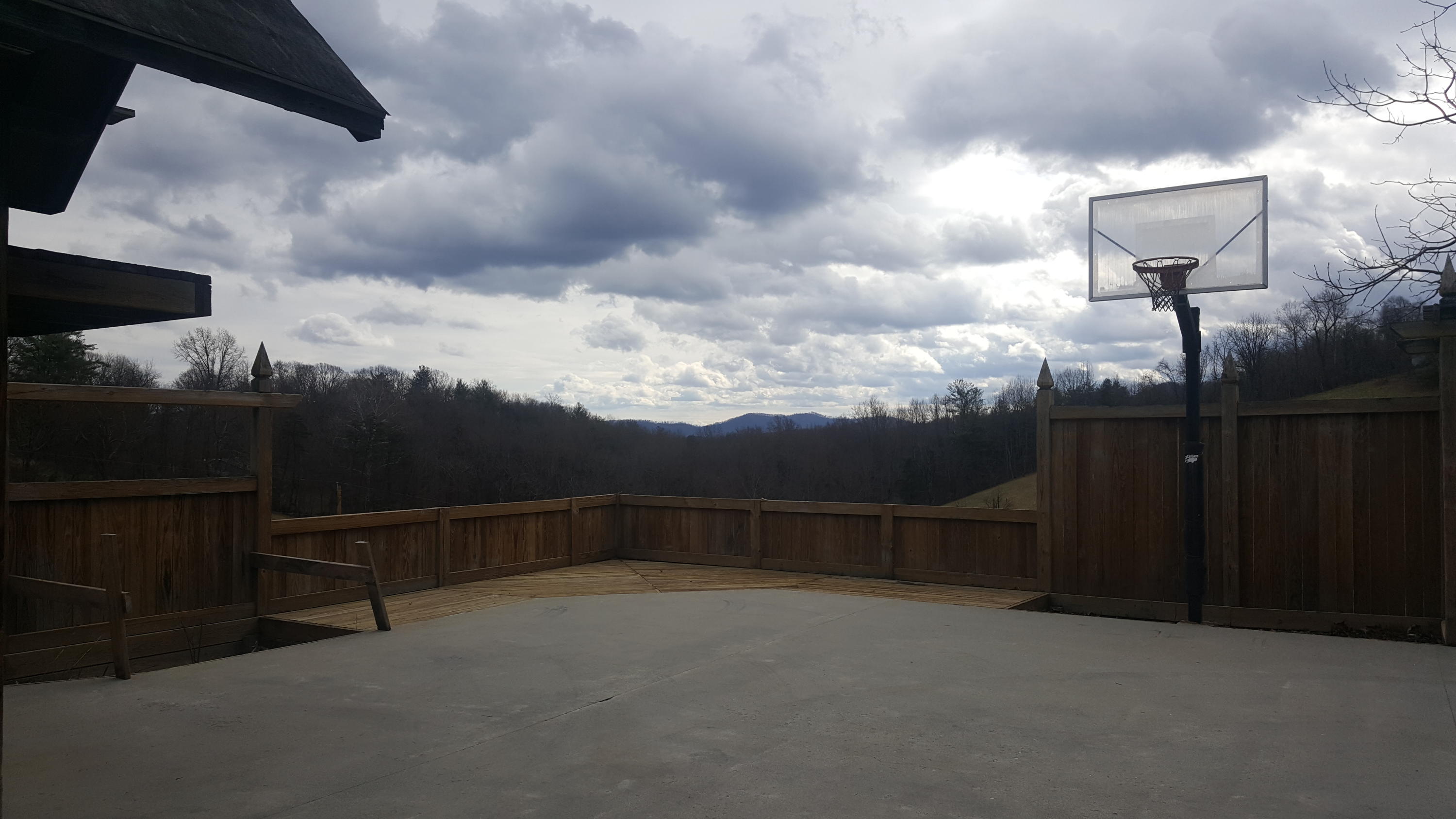5568 Roselawn Road Roanoke, VA 24018 - Photo 26 of 28 20170129_120406