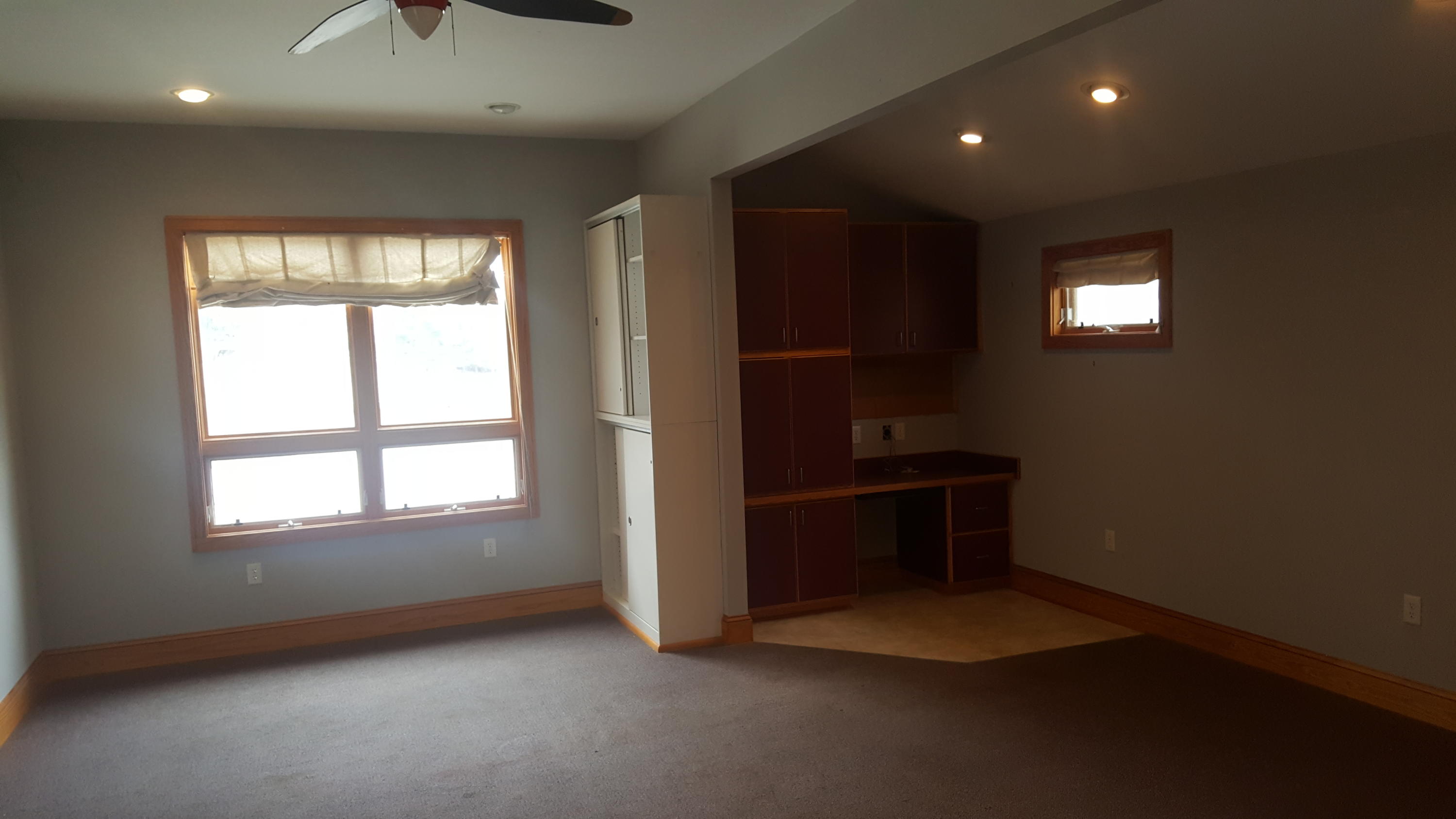 5568 Roselawn Road Roanoke, VA 24018 - Photo 4 of 28 20170129_120559