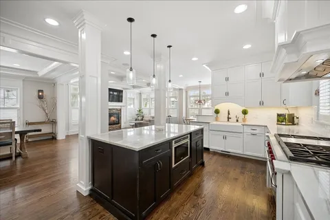 $2,350,000 | 1801 Elmwood Avenue, Wilmette, IL 60091