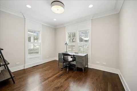 $2,350,000 | 1801 Elmwood Avenue, Wilmette, IL 60091