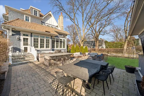 $2,350,000 | 1801 Elmwood Avenue, Wilmette, IL 60091