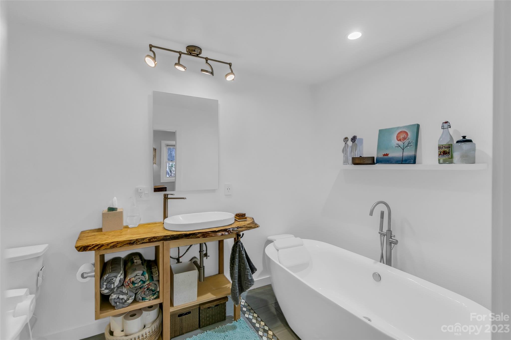 404 Randall Farm Road Hendersonville, NC 28739 - Photo 24 of 43 Gallery Image 24