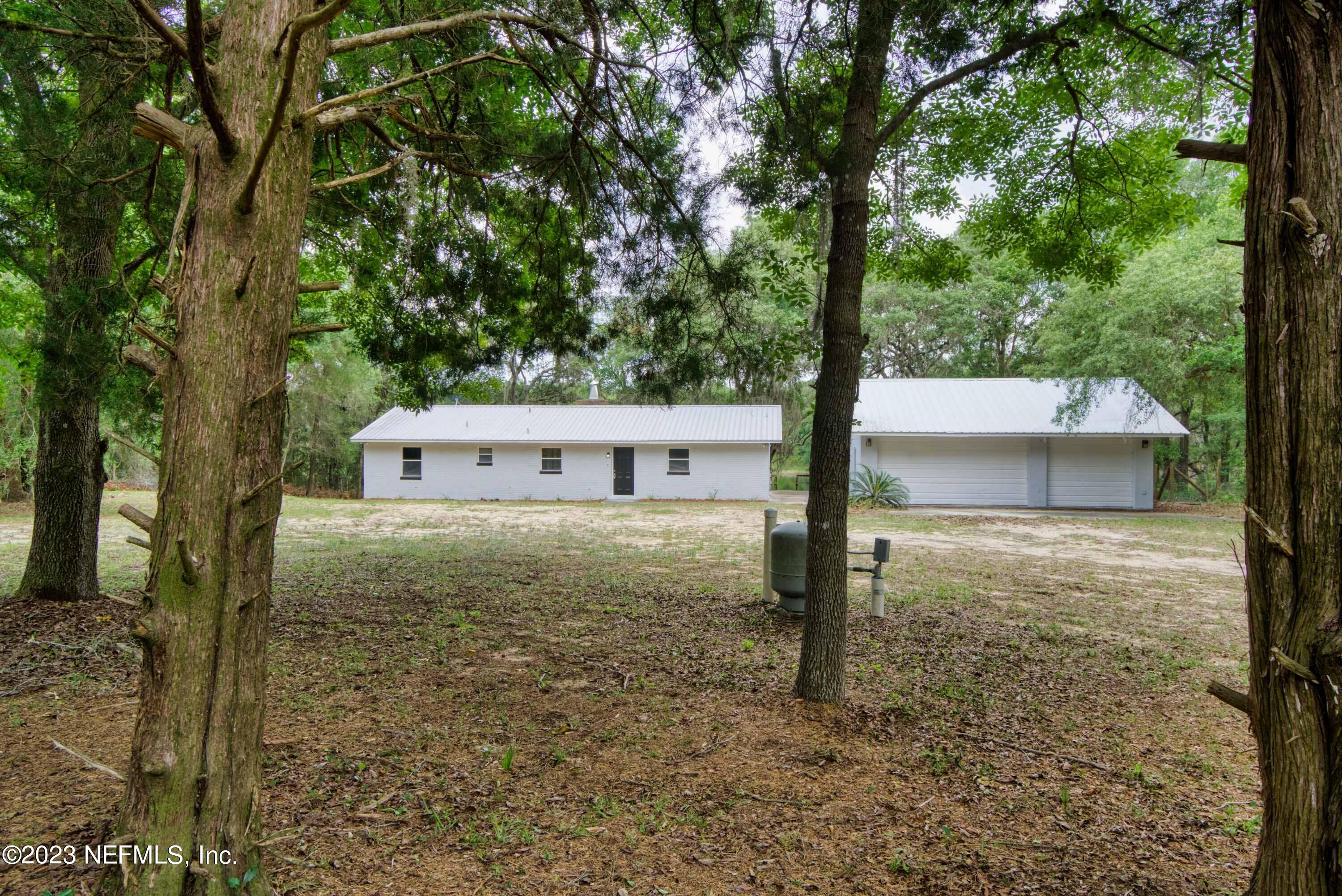 141 West Strickland Road Interlachen, FL 32148 - Photo 1 of 70 Front