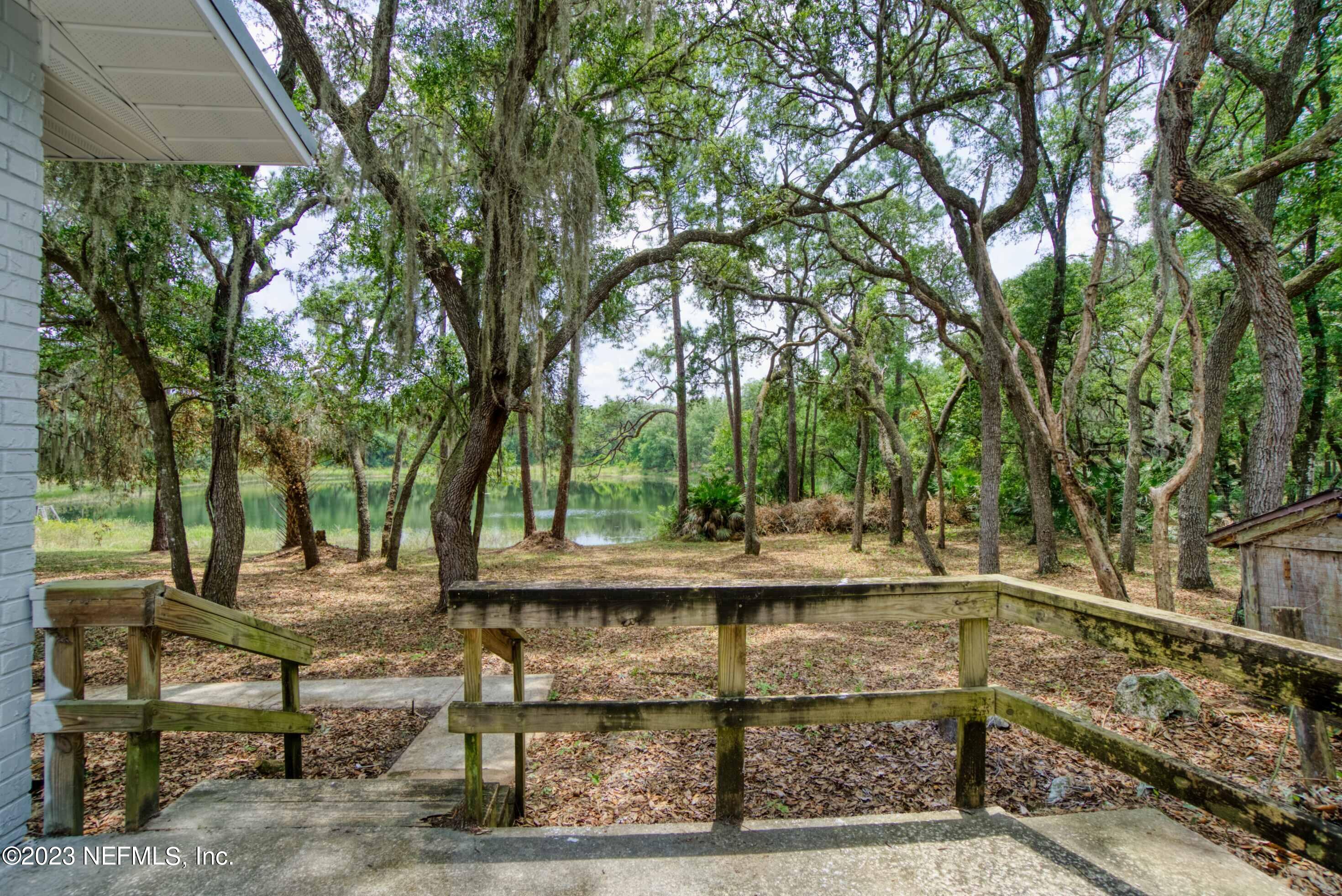 141 West Strickland Road Interlachen, FL 32148 - Photo 2 of 70 141 W Strickland Rd - _1