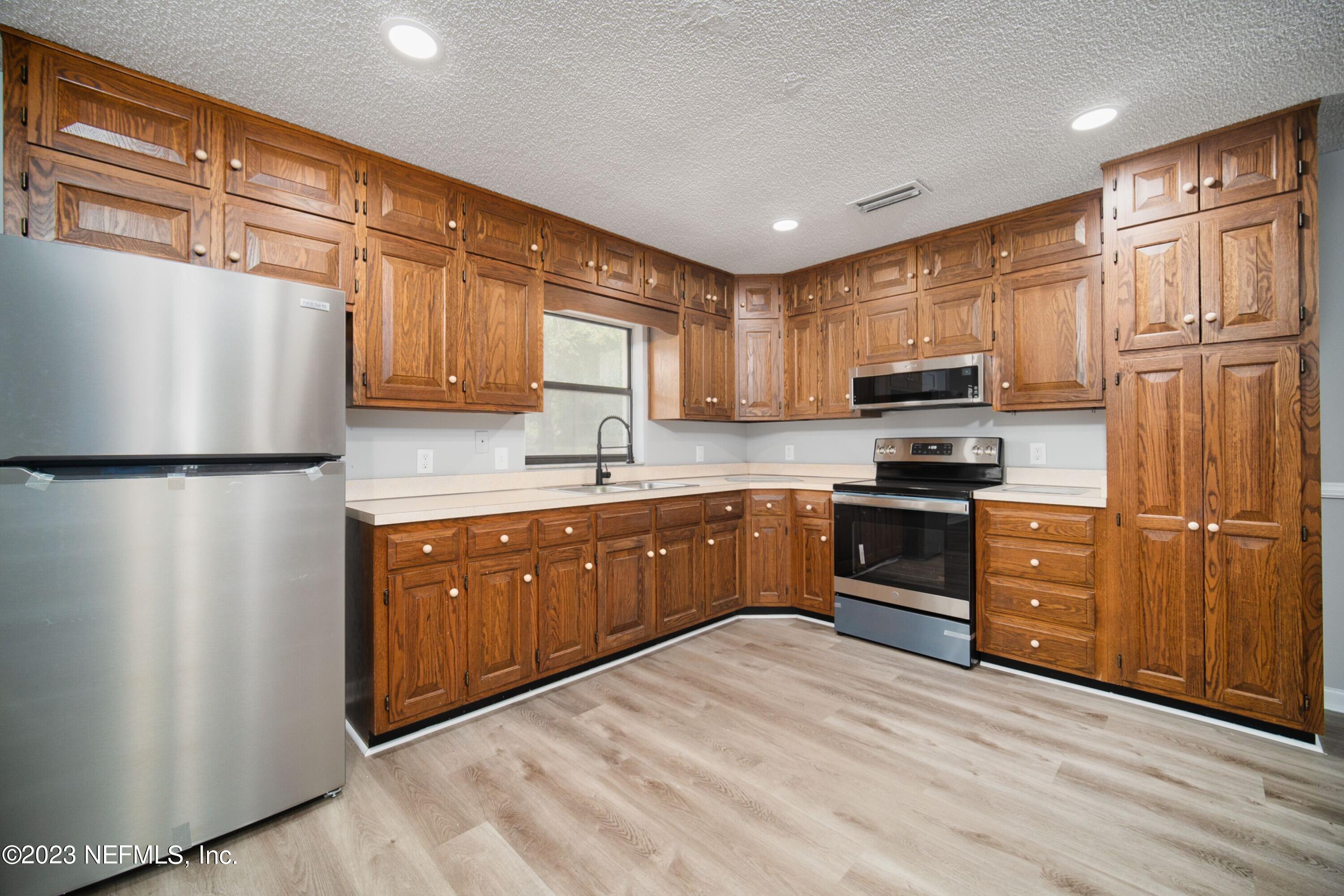 141 West Strickland Road Interlachen, FL 32148 - Photo 40 of 70 141 W Strickland Rd - 2