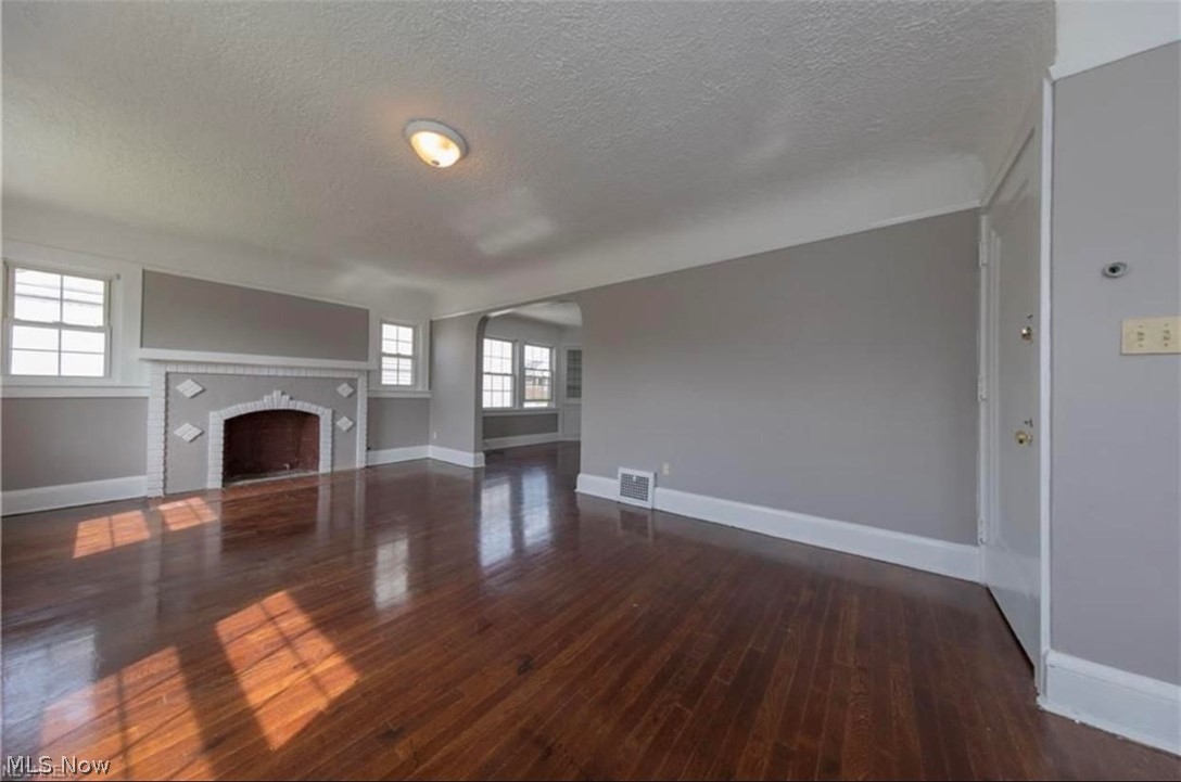 3589 Avalon Road Cleveland, OH 44120 - Photo 3 of 25