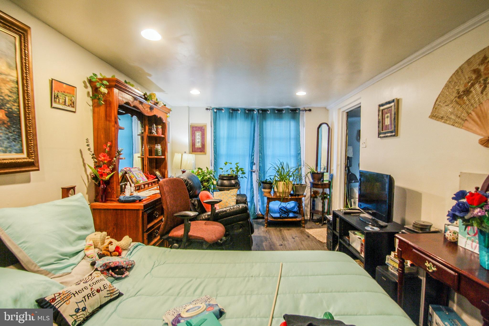 746 Hill Road Philadelphia, PA 19128 - Photo 20 of 38 Gallery Image 20
