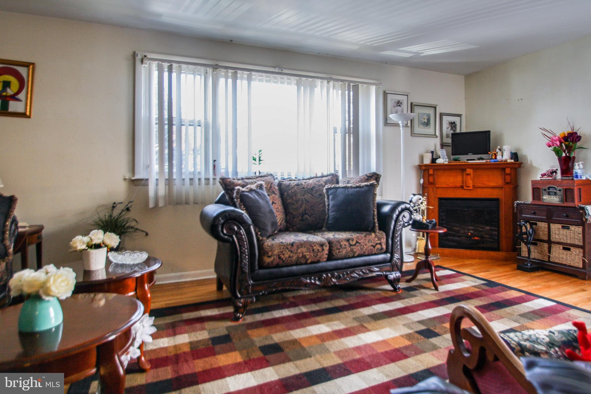746 Hill Road Philadelphia, PA 19128 - Photo 6 of 38 Gallery Image 6