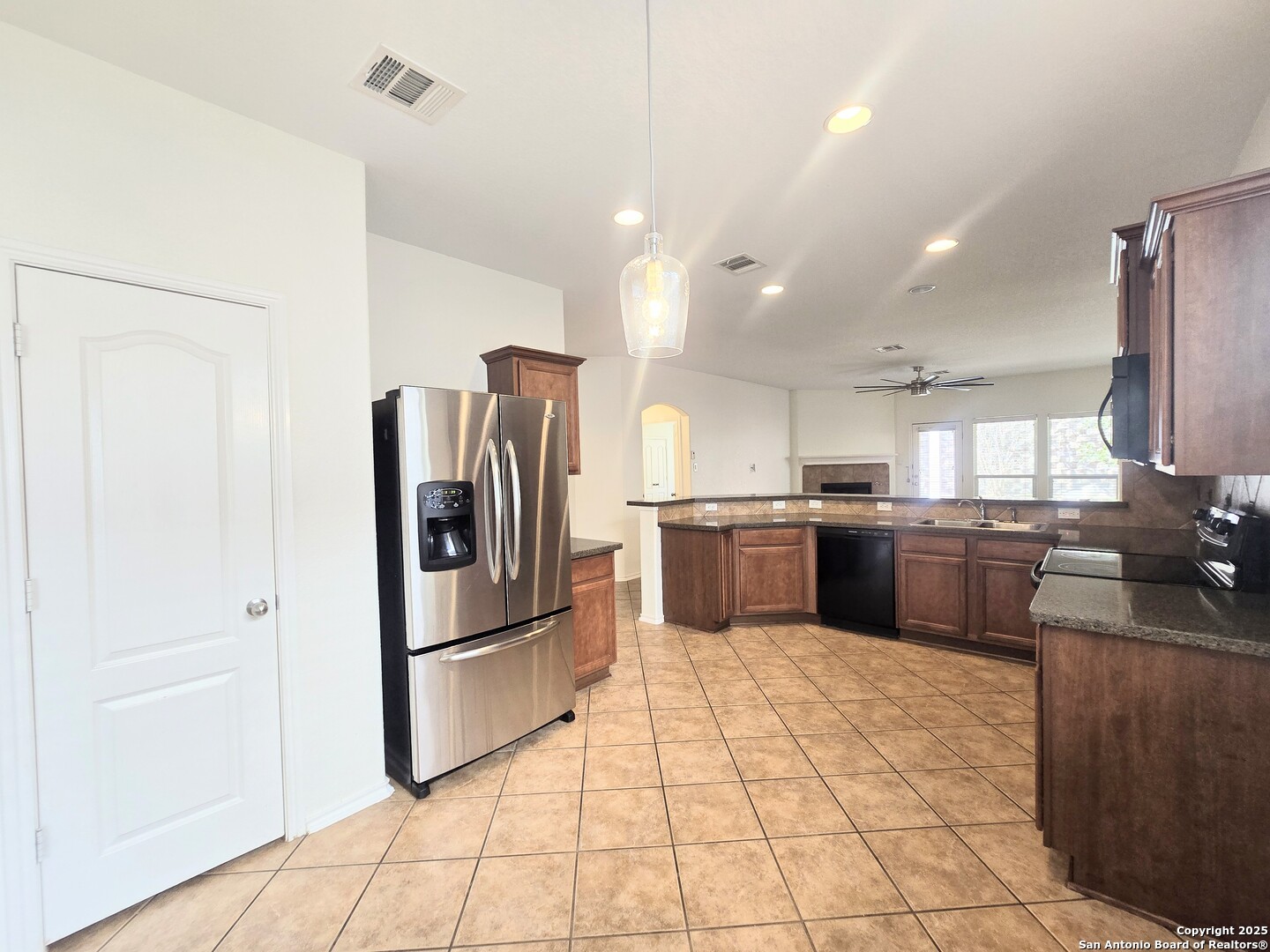 3639 Bennington Way San Antonio, TX 78261 - Photo 16 of 35