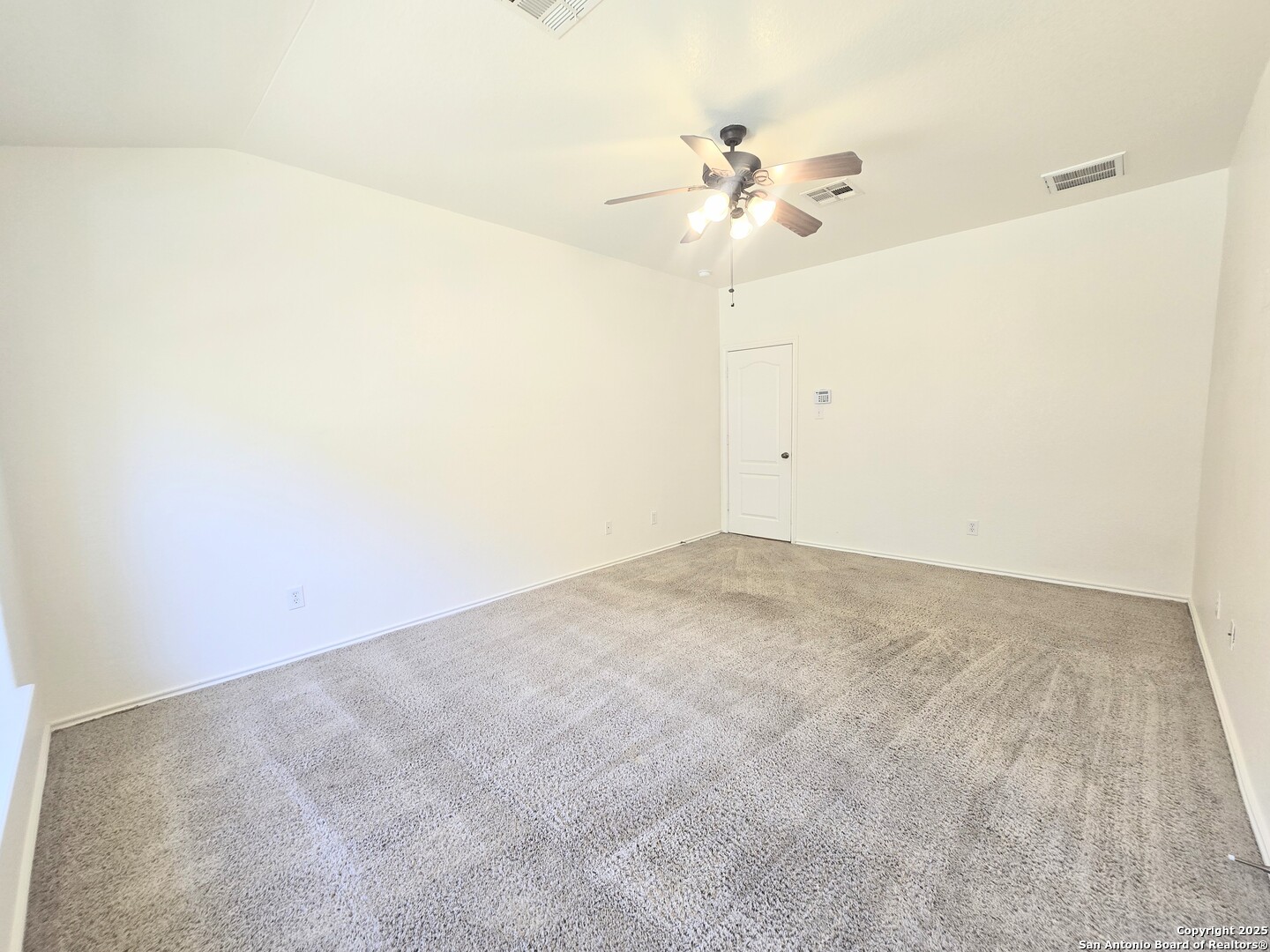 3639 Bennington Way San Antonio, TX 78261 - Photo 18 of 35