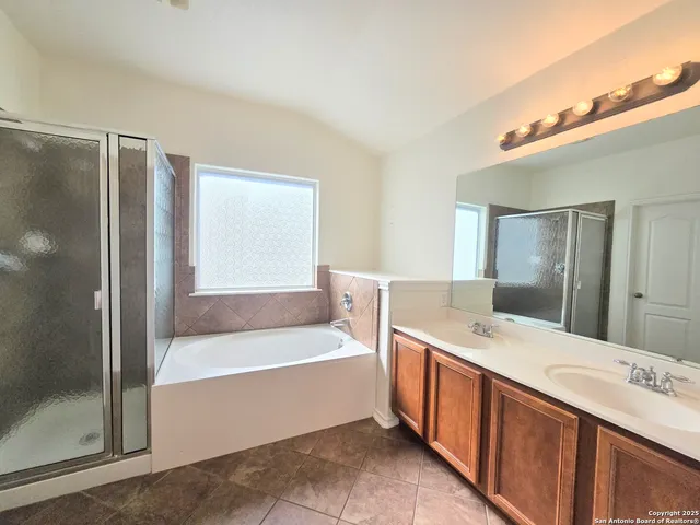 $2,450 | 3639 Bennington Way, San Antonio, TX 78261