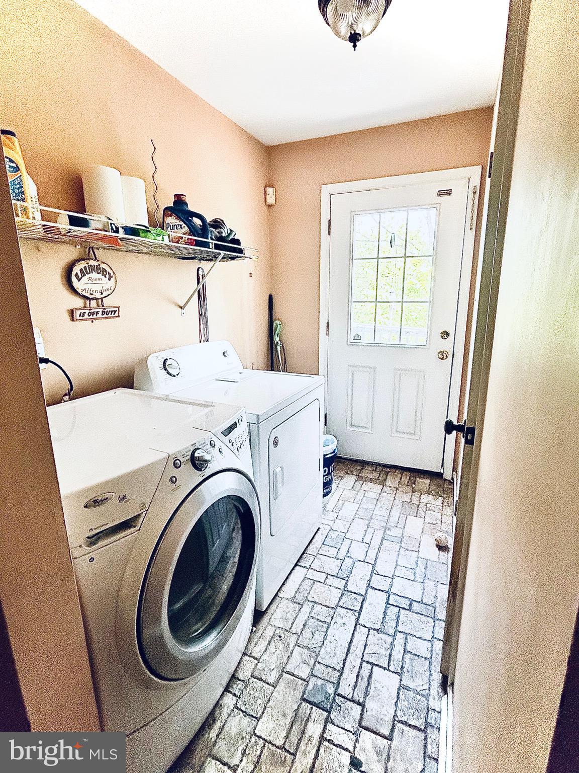 371 Schoffers Road Reading, PA 19606 - Photo 6 of 10 Gallery Image 6