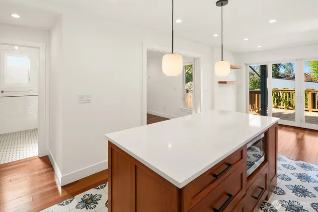 $1,150,000 | 6027 6th Avenue Northwest, Seattle, WA 98107