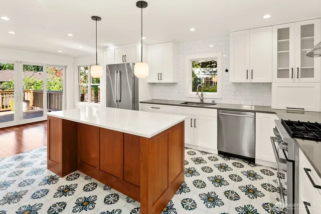 $1,150,000 | 6027 6th Avenue Northwest, Seattle, WA 98107