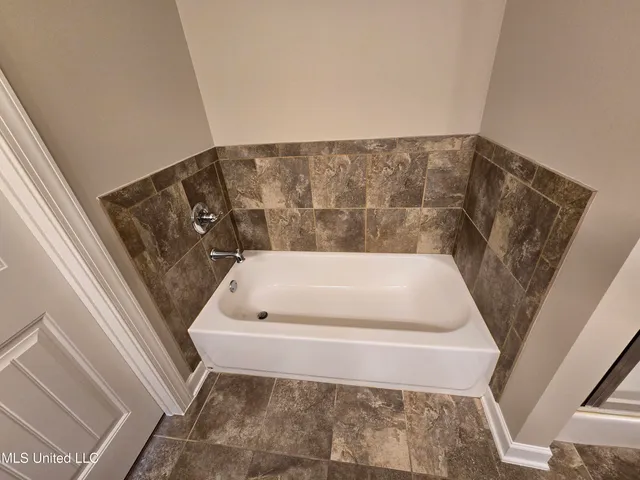 $239,900 | 10553 Ballad Drive, Walls, MS 38680