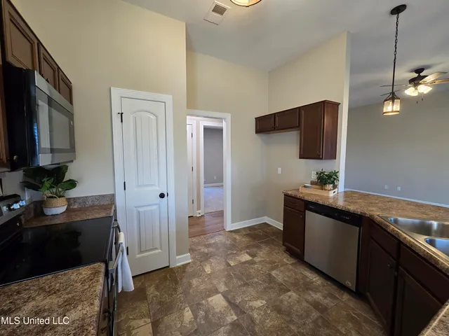 $239,900 | 10553 Ballad Drive, Walls, MS 38680