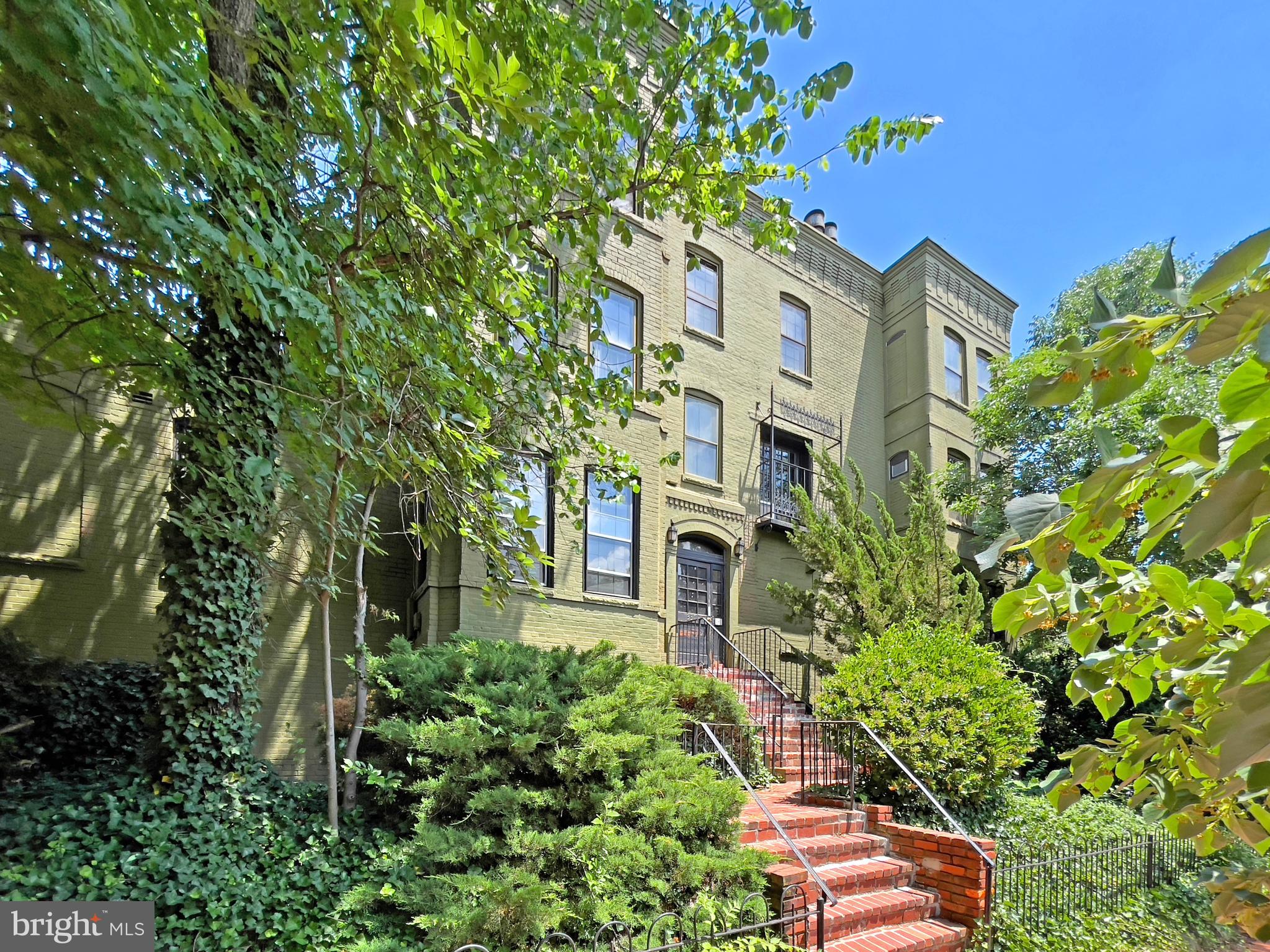 330 5th Street Southeast Washington, DC 20003 - Photo 2 of 13