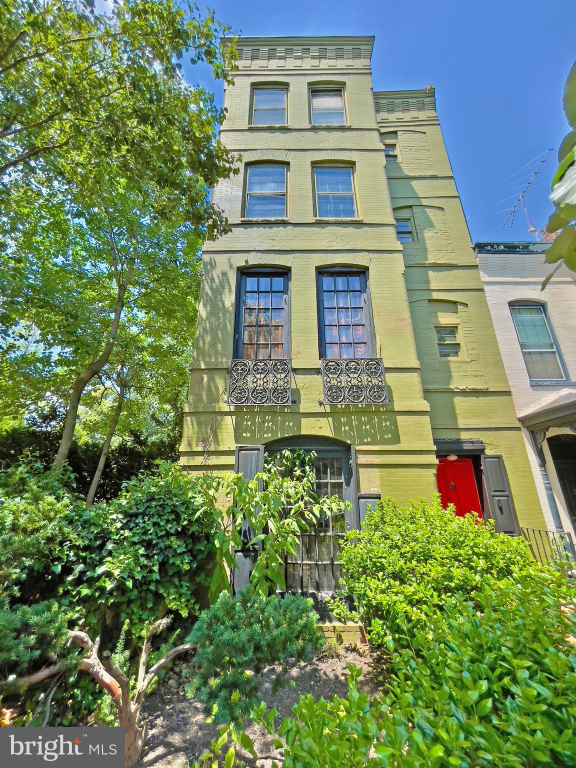 330 5th Street Southeast Washington, DC 20003 - Photo 4 of 13