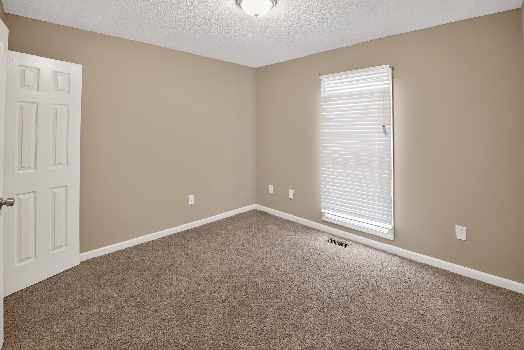 2202 Rolling Green Road Anderson, SC 29621 - Photo 10 of 19