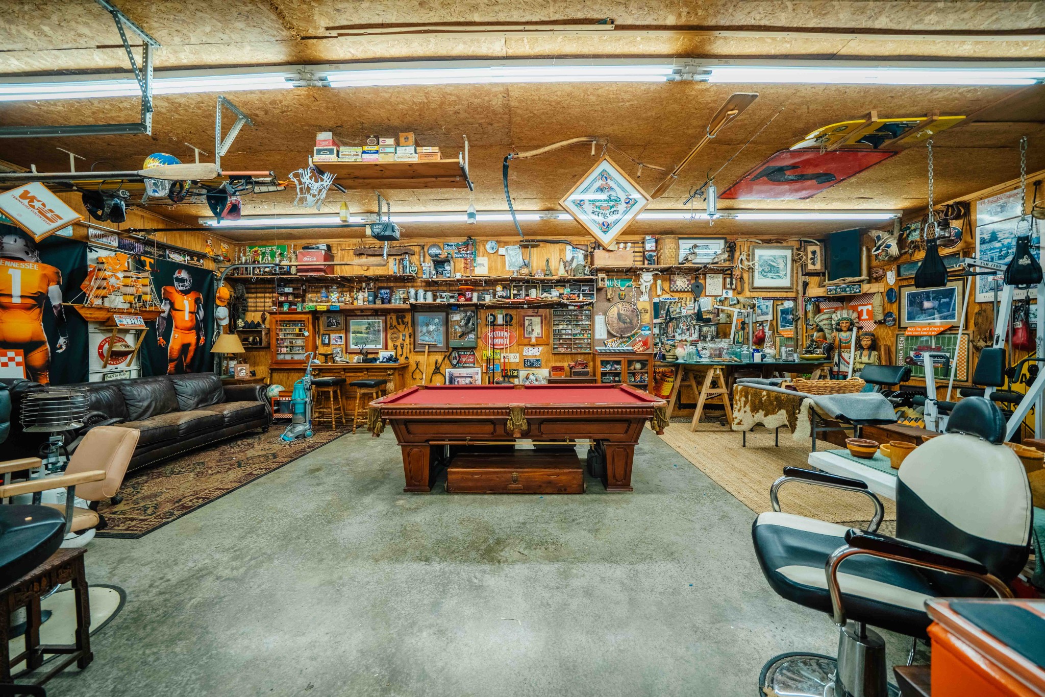 194 Al Roman Road Pulaski, TN 38478 - Photo 4 of 15 a outdoor space with lots of tables and chairs