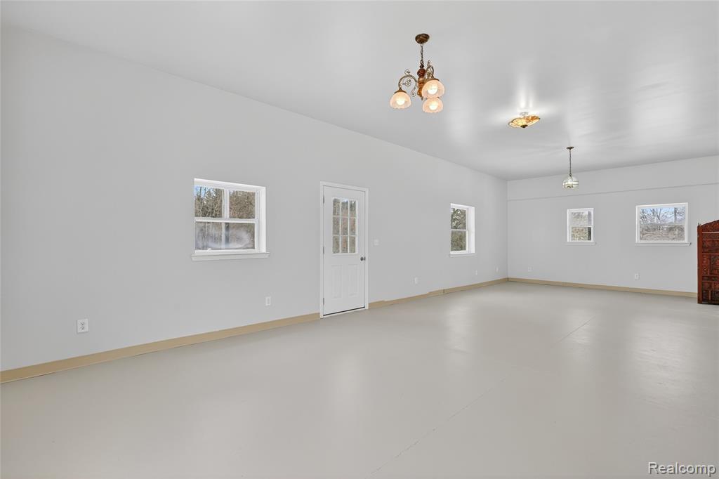 9624 Bridge Lake Road Clarkston, MI 48348 - Photo 21 of 70 Gallery Image 21