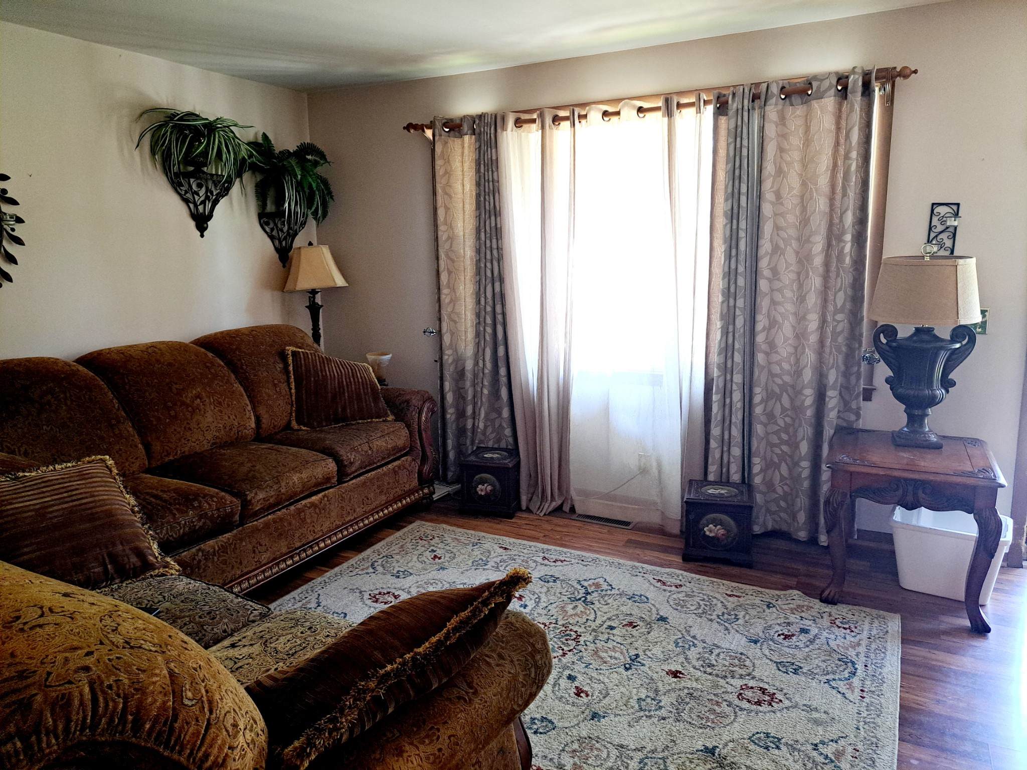 8317 Gordon Lane Hermitage, TN 37076 - Photo 16 of 23 a living room with furniture and a window