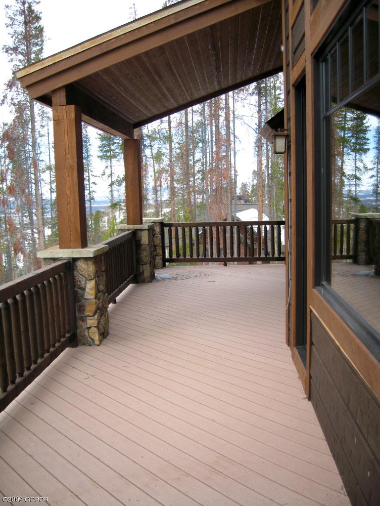 206 Cozens Ridge Fraser, CO 80442 - Photo 8 of 23 Outside deck
