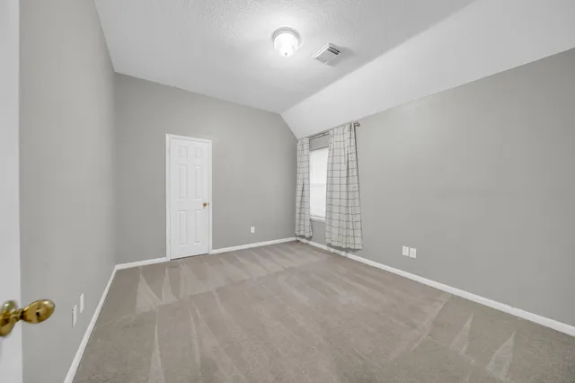 $2,950 | 34 Sparklewood Place, The Woodlands, TX 77381