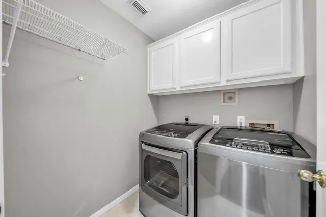 $2,950 | 34 Sparklewood Place, The Woodlands, TX 77381