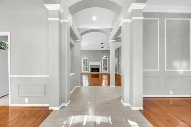 $2,950 | 34 Sparklewood Place, The Woodlands, TX 77381