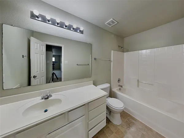 $2,495 | 508 Lead Creek Drive, Fort Worth, TX 76131