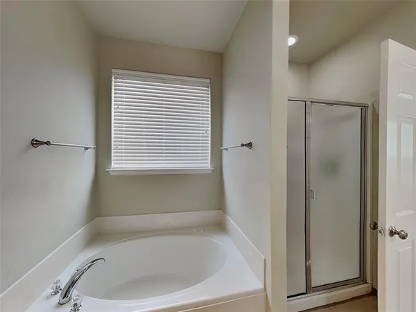 $2,495 | 508 Lead Creek Drive, Fort Worth, TX 76131