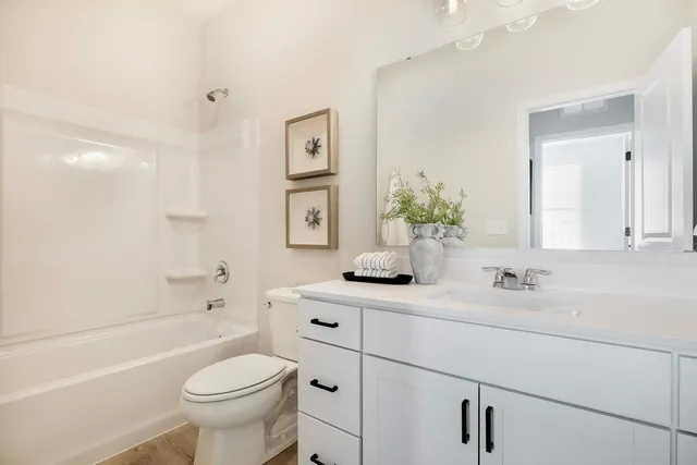 $589,740 | 5096 Airlake Drive, Woodbury, MN 55129