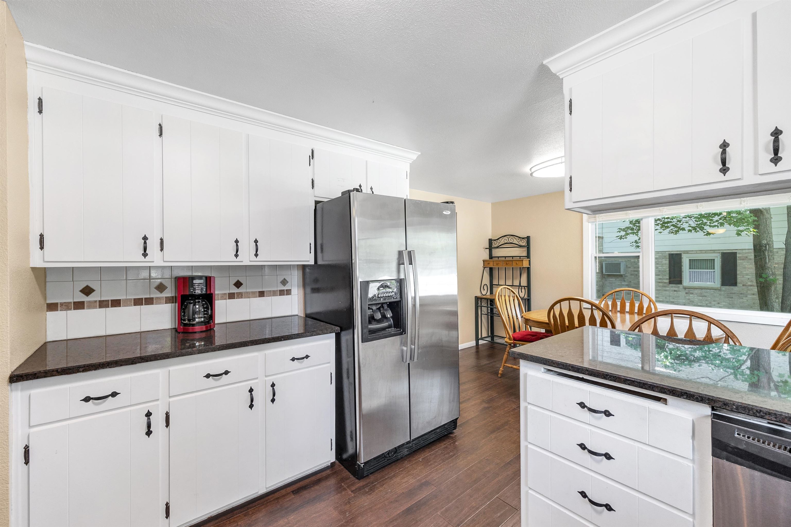 2136 9th Street Green Bay, WI 54304 - Photo 13 of 31