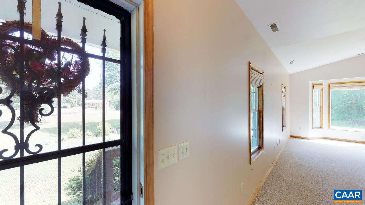 8657 3 Notch Road Louisa, VA 23093 - Photo 3 of 18