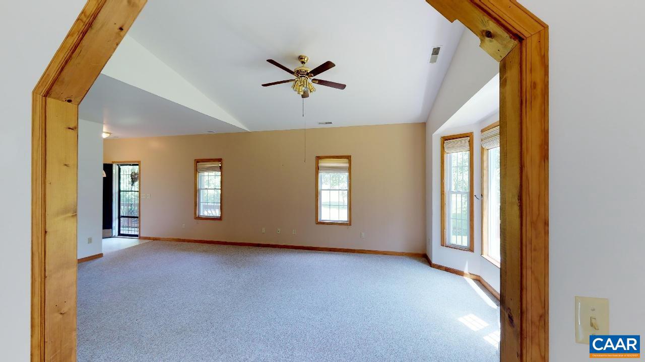 8657 3 Notch Road Louisa, VA 23093 - Photo 5 of 18