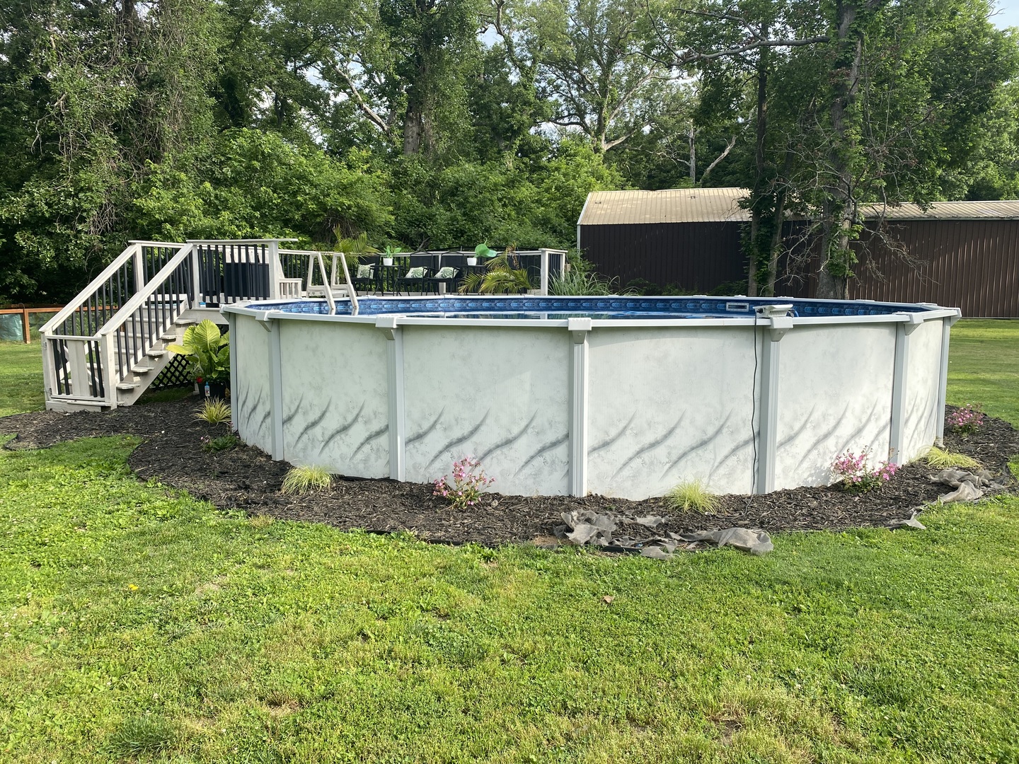 7645 Noltings Road Centralia, IL 62801 - Photo 5 of 18 a view of a house with backyard and trees