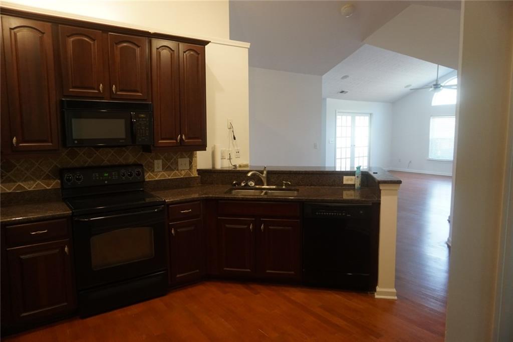 1802 Cascade Park Drive Southwest Atlanta, GA 30331 - Photo 26 of 36 Gallery Image 26