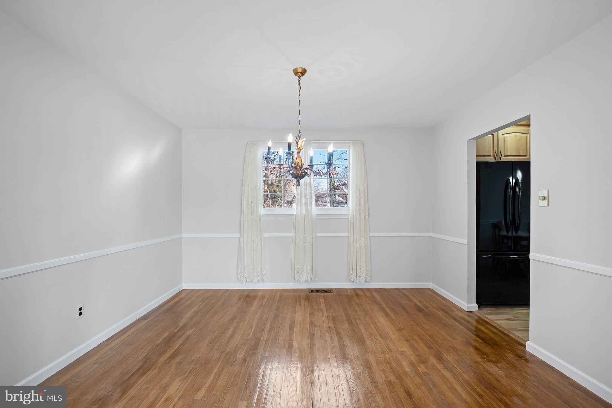 2409 Sweet Briar Road Wilmington, DE 19810 - Photo 5 of 27 Formal dining room